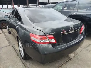 Toyota Camry 2011 Gray