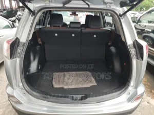 Toyota RAV4 2017 Silver