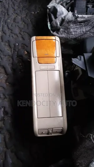 Toyota Lexus Rx 330 Center Cup Holder Wit Ac Vent