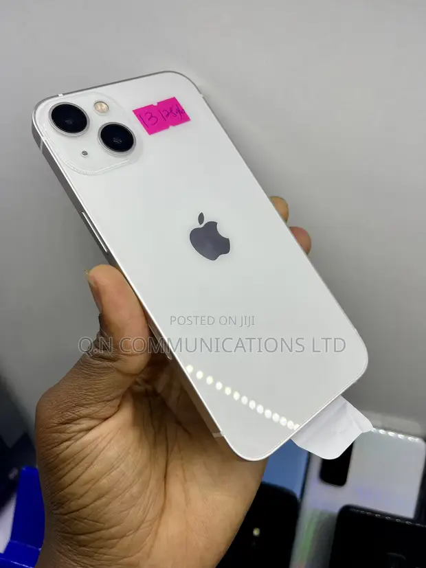 iPhone13 ホワイト 128G