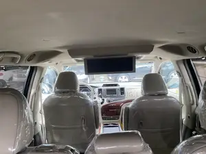 Toyota Sienna XLE FWD 8-Passenger 2013 Blue