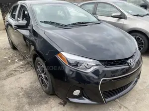 Toyota Corolla 2015 Black