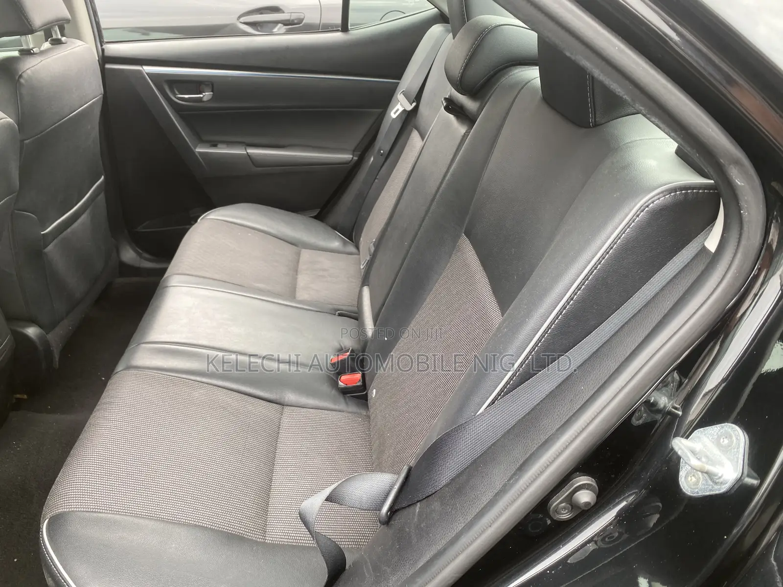 Toyota Corolla 2015 Black