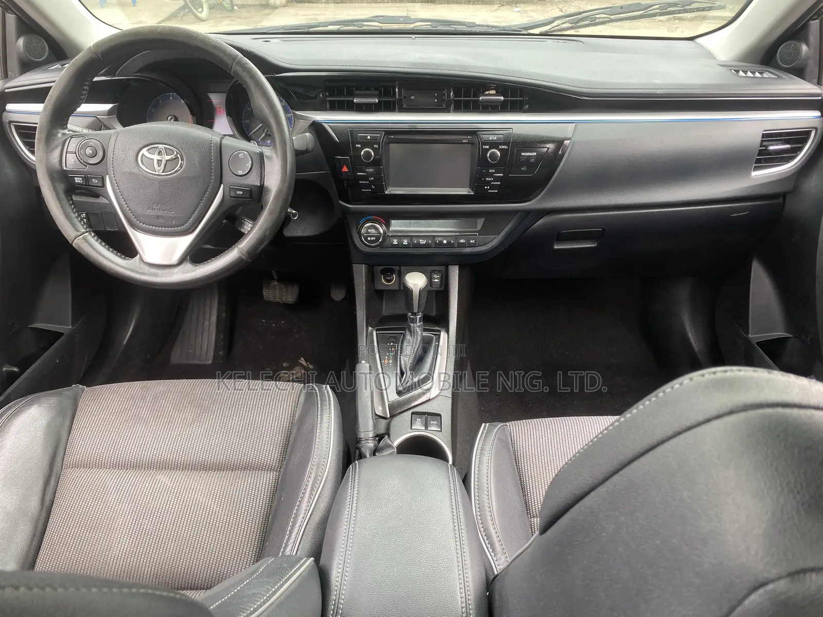 Toyota Corolla 2015 Black