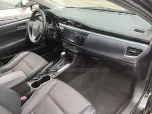Toyota Corolla 2015 Black
