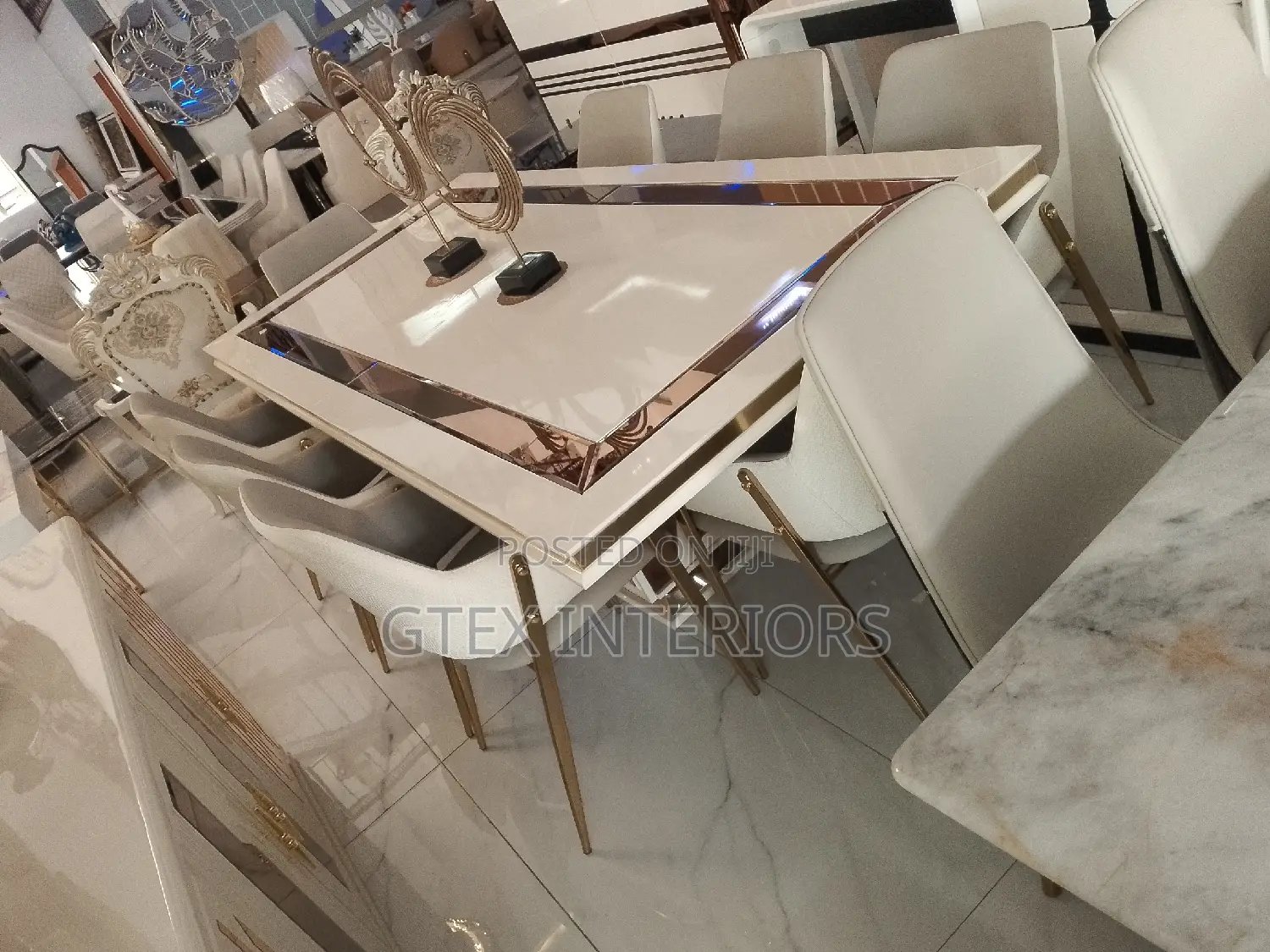 Contemporary Dinning Table Set