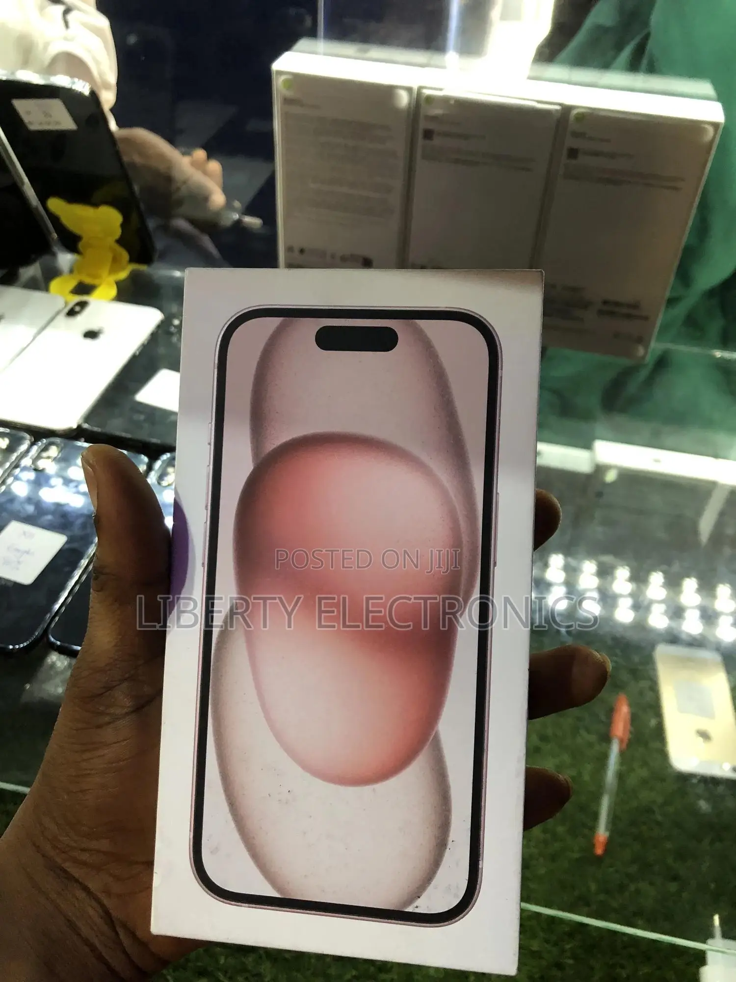 New Apple iPhone 15 256 GB