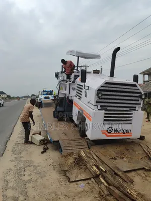 Asphalt Milling Machine for Hire