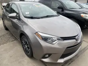 Toyota Corolla LE Eco 4dr Sedan (1.8L 4cyl CVT) 2015 Gold