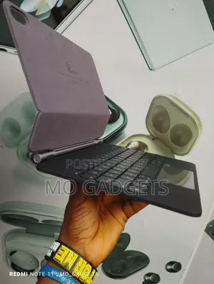 Magic Key Board for iPads