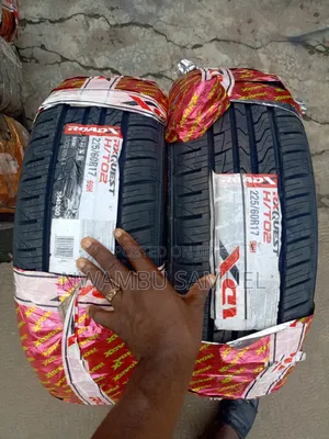 225/60r17 Roadx Tyre