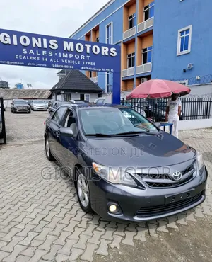Toyota Corolla 2011 Gray