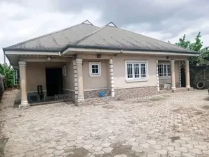 5bdrm Bungalow in Rukpokwu, Port for sale