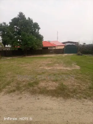 6bdrm Bungalow in Along Dangote, Eleko for sale
