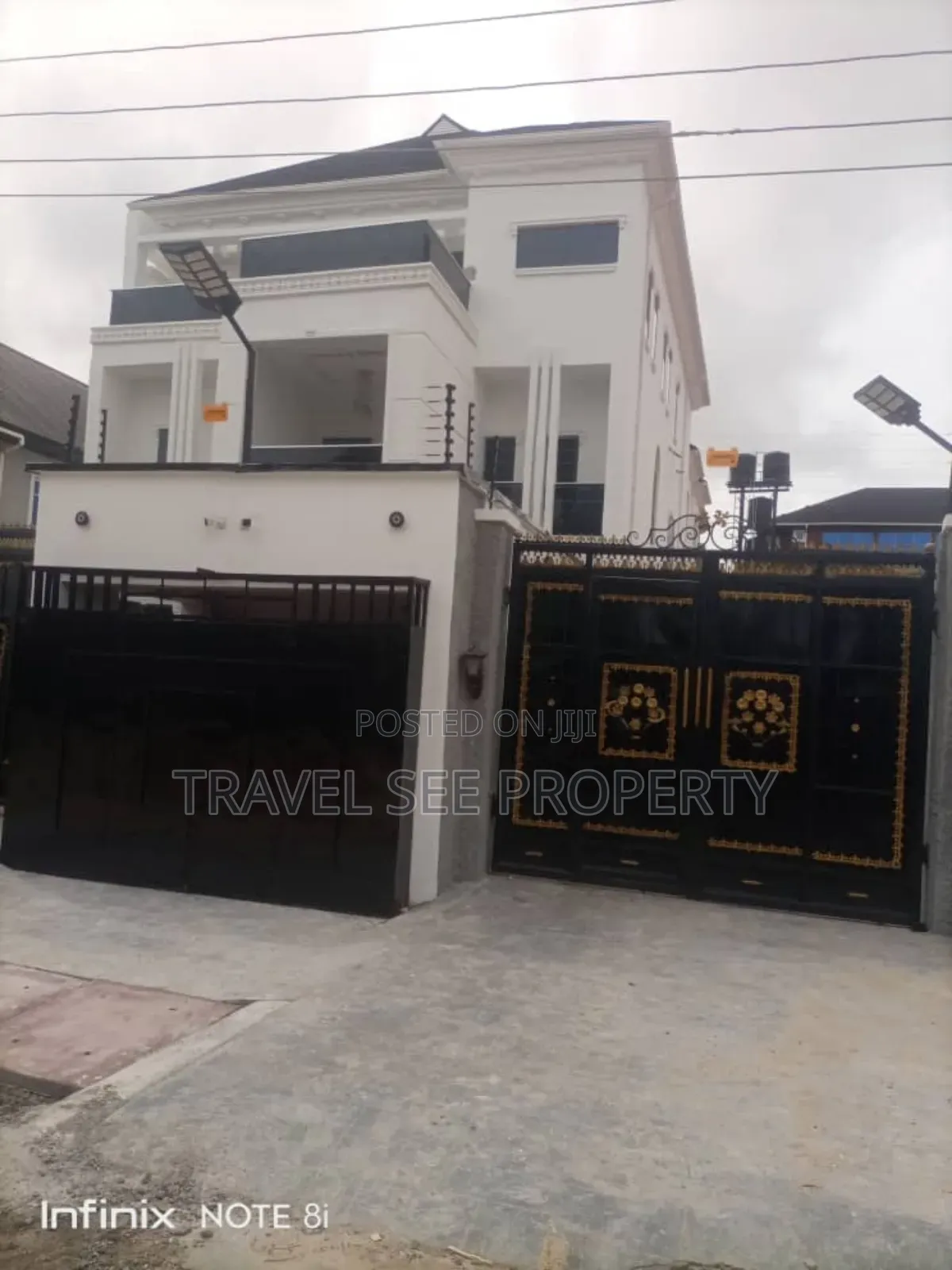 Furnished 2bdrm Mansion in Residential Area, Awoyaya for rent