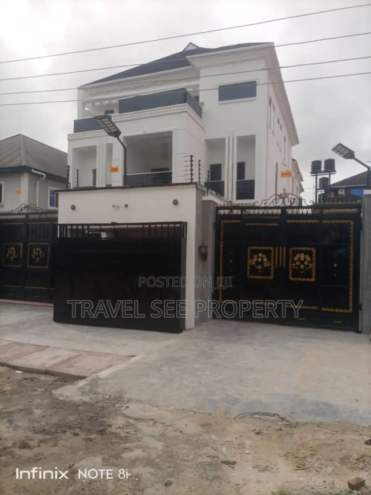 Furnished 2bdrm Mansion in Residential Area, Awoyaya for rent