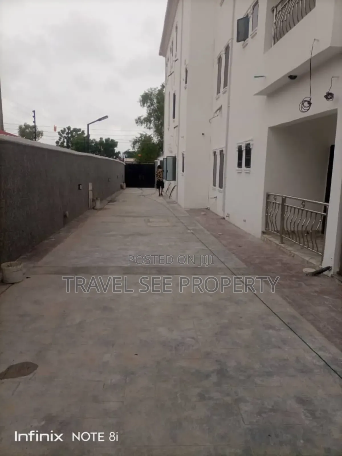 Furnished 2bdrm Mansion in Residential Area, Awoyaya for rent