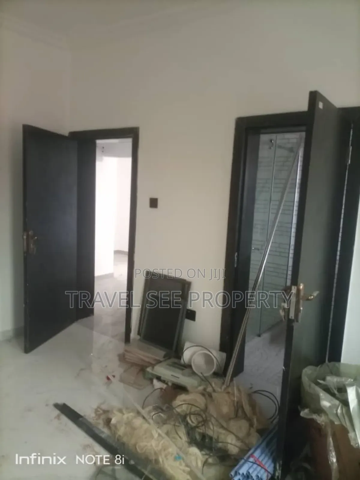 Furnished 2bdrm Mansion in Residential Area, Awoyaya for rent