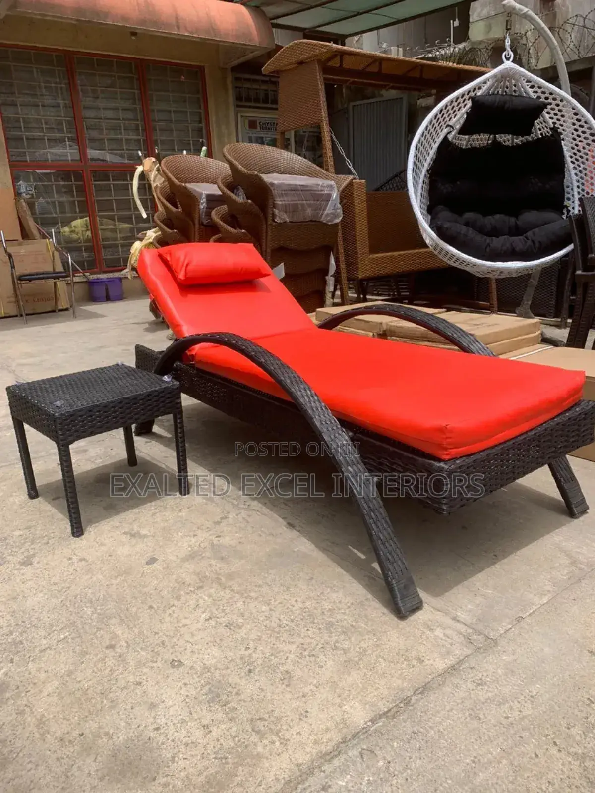 Quality Imported Swimming Pool Bed With Side Table