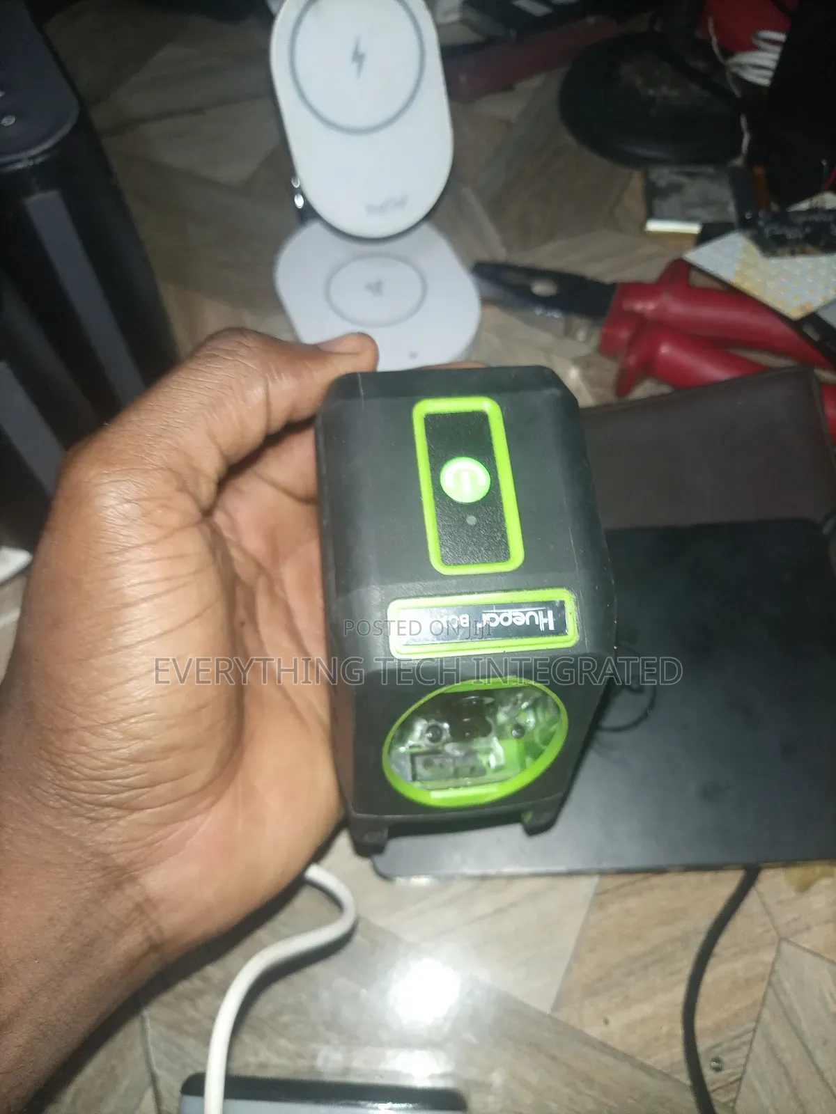 Self-leveling Laser Level - Huepar Box-1g 150ft