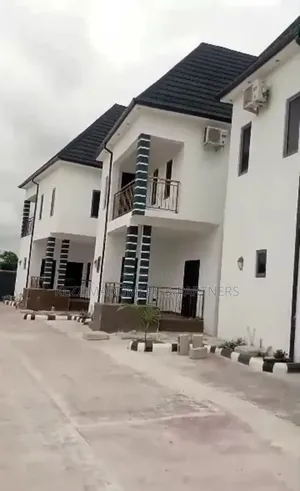 Furnished 9bdrm Maisonette in Gated Estate, Off for sale