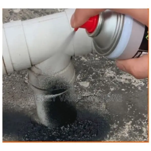 Roof/Pipe Spray Sealant