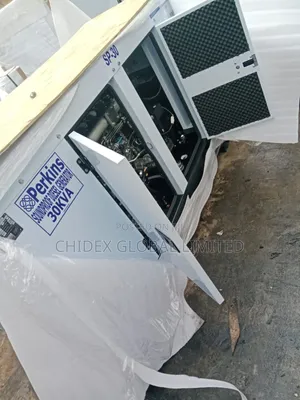 30 Kva Perkins Soundproof Diesel Generator 100% Copper Coil