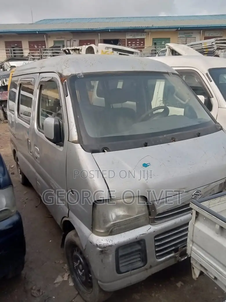 Suzuki APV Minibus 2007 Gold