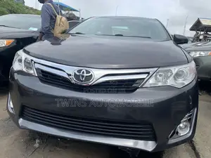 Toyota Camry 2012 Gray