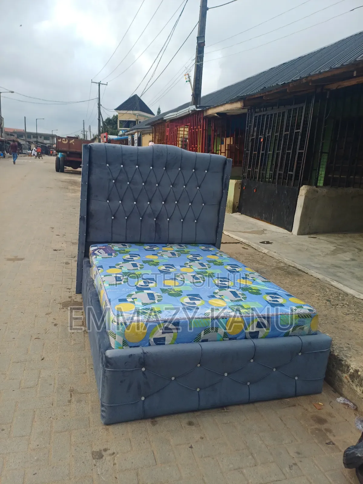 4.5 By6ft Frame and Mattress