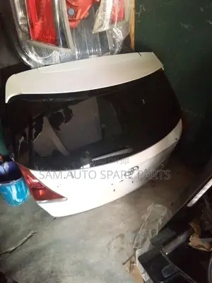 Toyota Venza Complete Booth 2015 Model