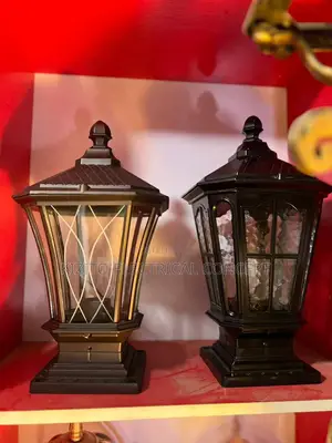 New Cast Standing/Gate Lamp
