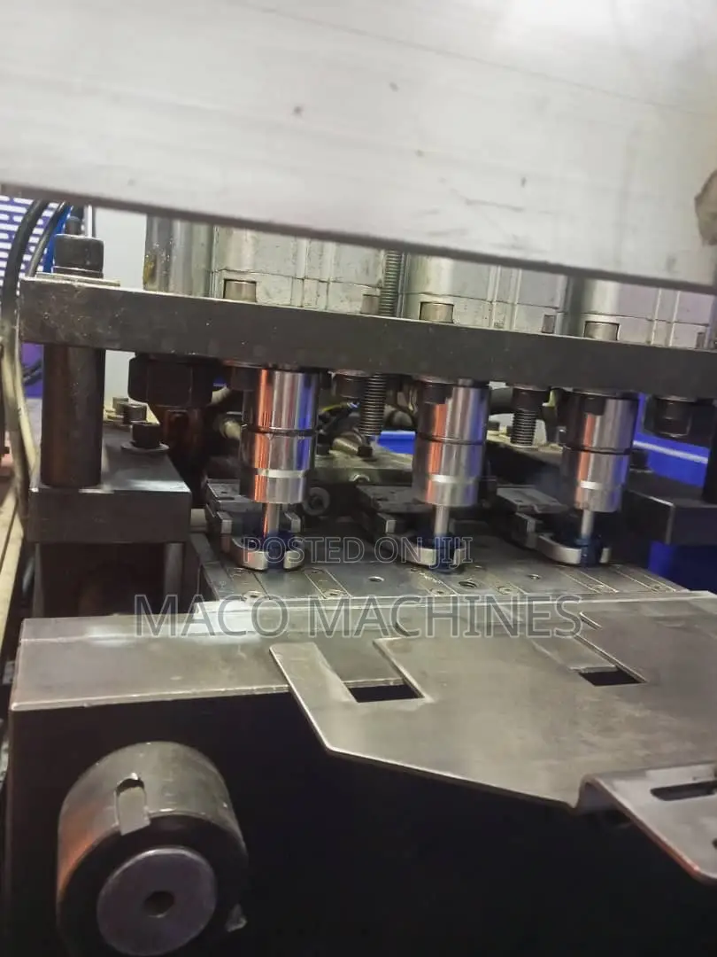 Automatic Pet Bottle Blower 3cavity