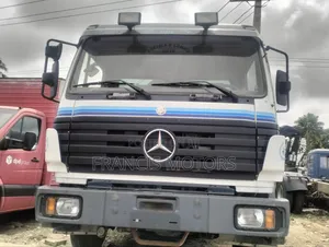 Mercedes Benz Truck 1820