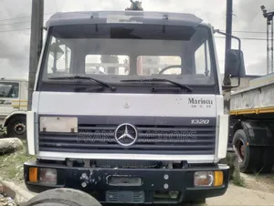 Mercedes Benz Truck