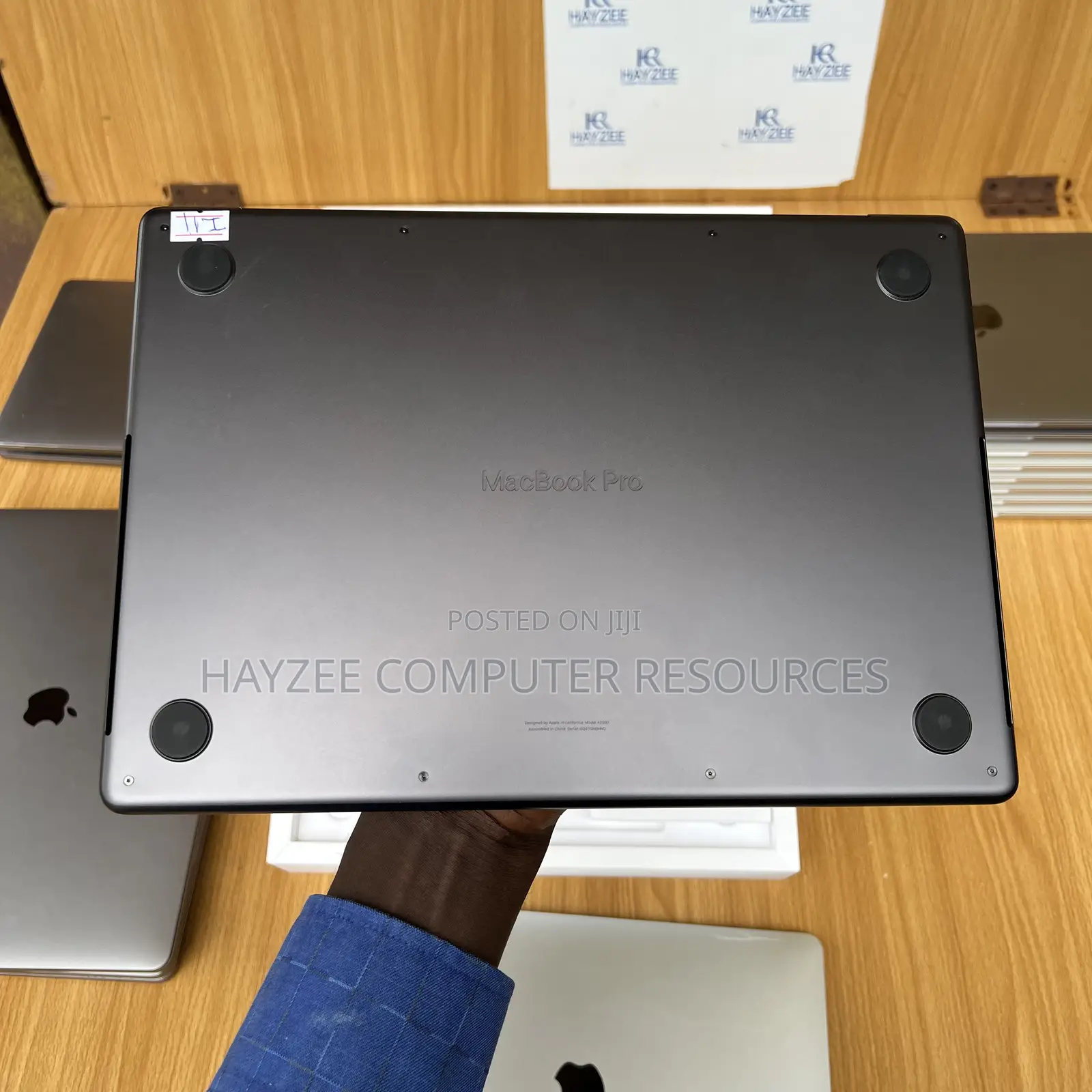 Laptop Apple MacBook Pro 2023 M3 14-Inch 18GB Intel Core M SSD 512GB