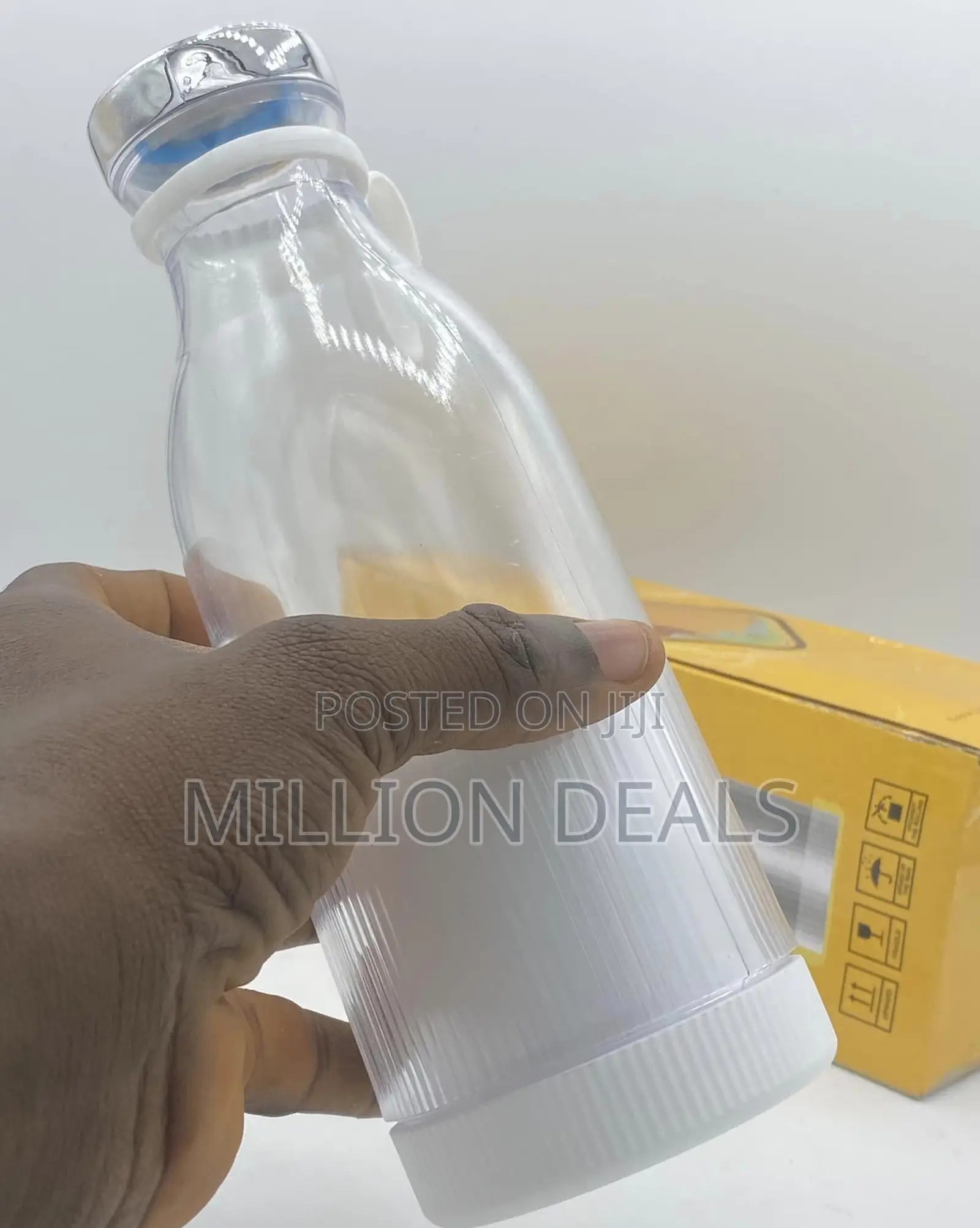 Portable Rechargeable Mini Juicer Blender