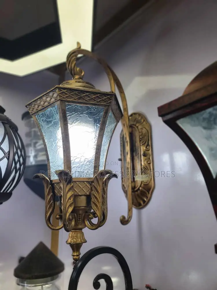 Pillar Wall Light