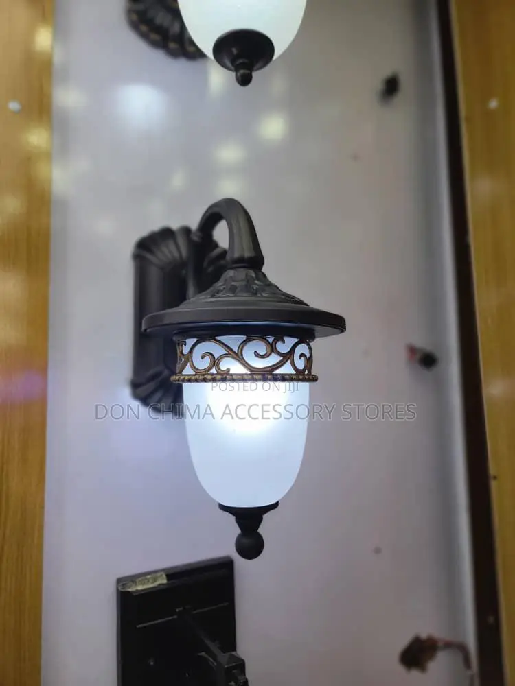 Pillar Wall Light