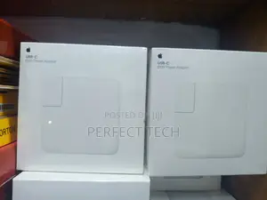 61w Macbook USB-C Power Adapter [UK Standard]