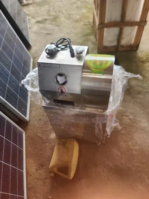 Sugarcane Juice Extractor