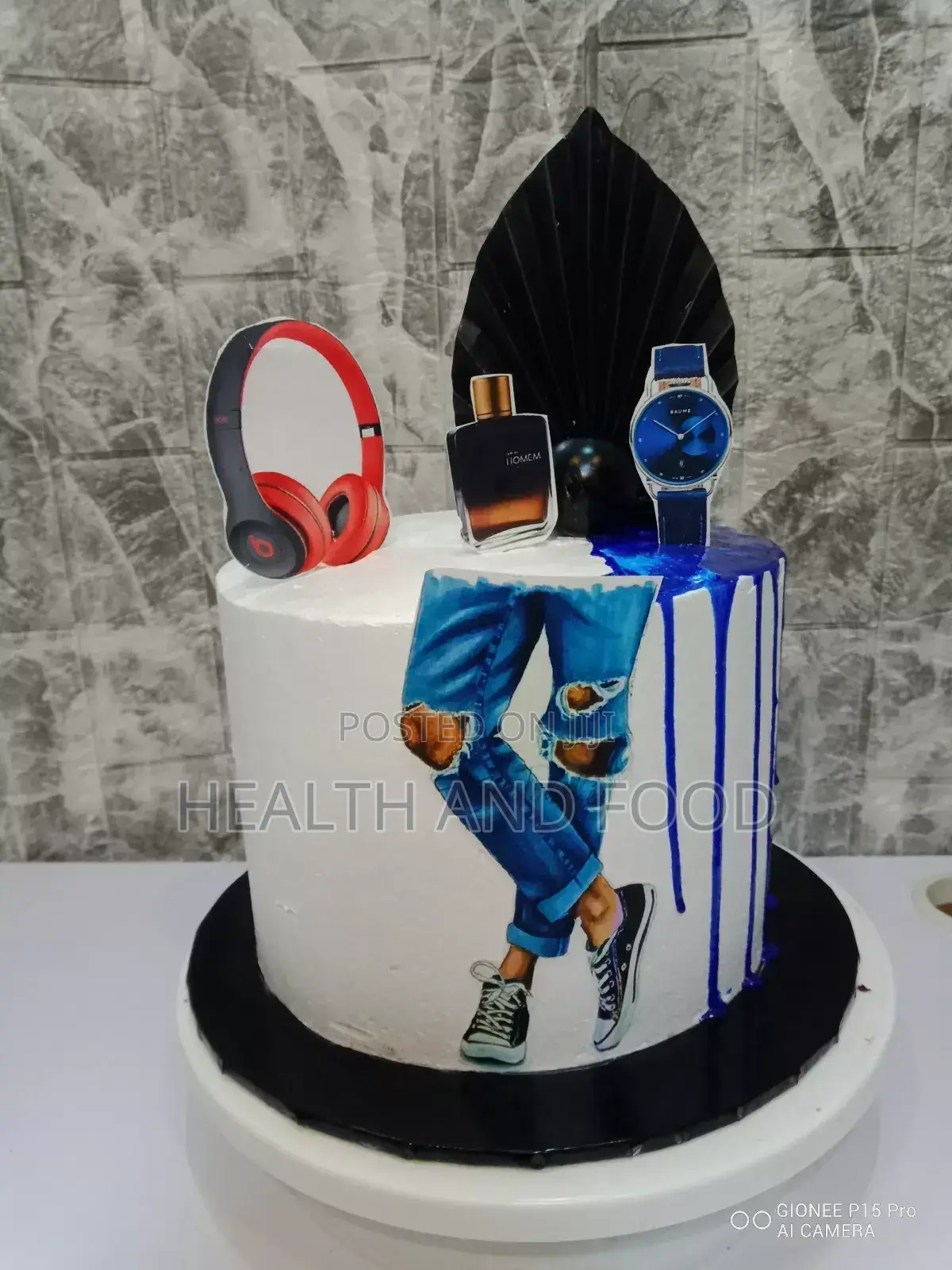 7" Guys Cake 3 Flavor