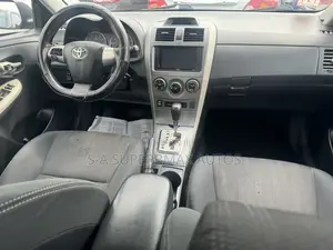 Toyota Corolla 2013 Blue