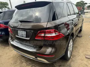 Mercedes-Benz M Class 2014 Brown