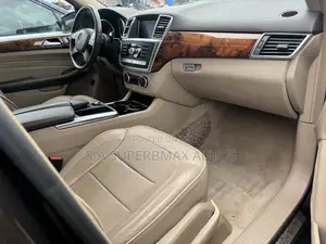 Mercedes-Benz M Class 2014 Brown