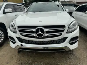 Mercedes-Benz GLE-Class GLE 350d 4MATIC 2017 White