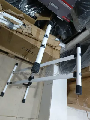 Photo - Quality Keyboard Stand