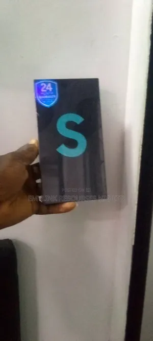 New Samsung Galaxy S22 5G 256 GB Green
