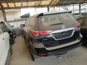 New Toyota Fortuner 2024 Black