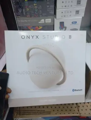 Onyx Studio 8